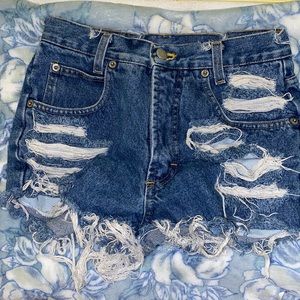 Size 0 blue jean shorts NEVER WORN